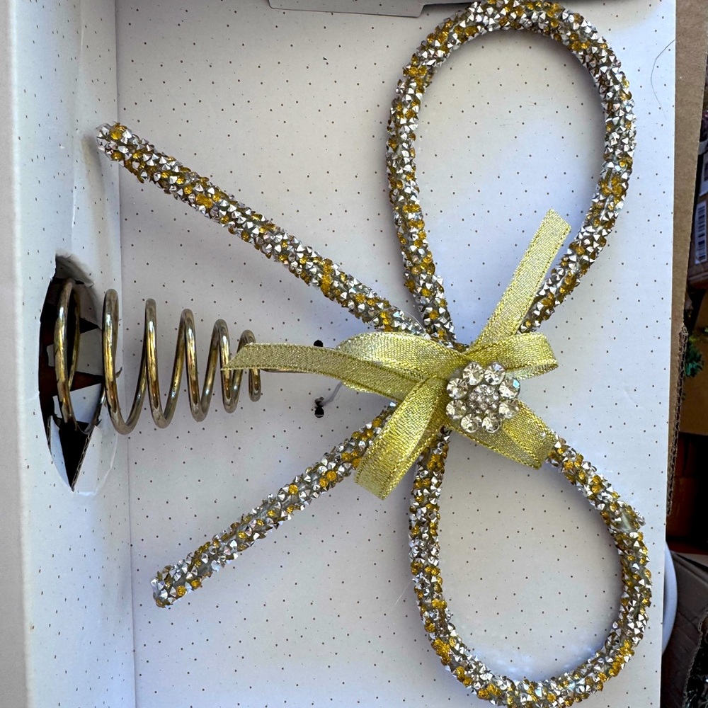 Crystal bow tree topper